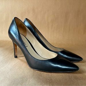 Via Spiga Carola Black Leather Pumps size 6.5 / 37